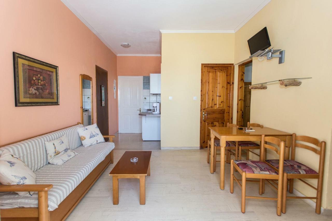 Sigma Hotel Paralia Vrachou Exteriör bild